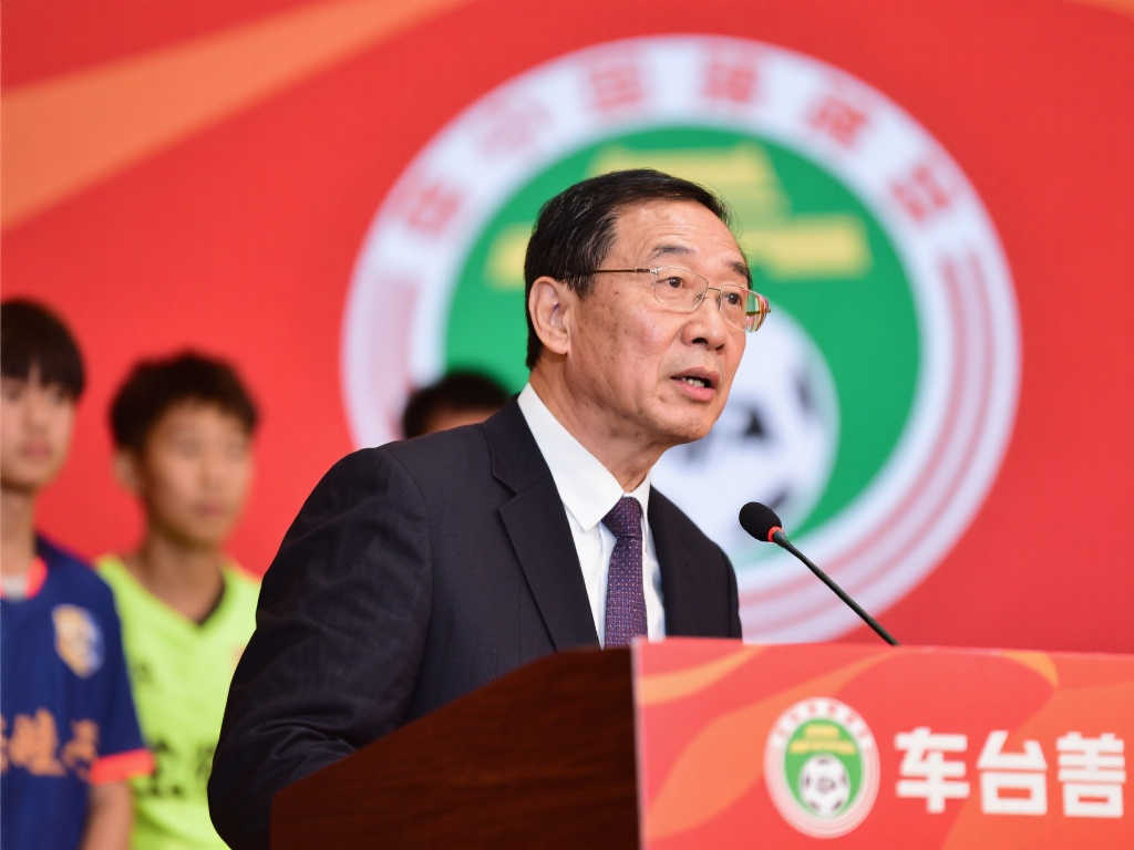 他在场上的 他在场上的